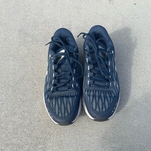 Men’s Under Armour Shoes 9.5